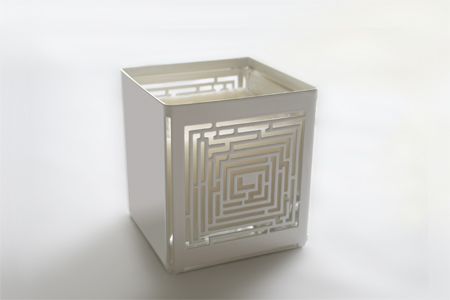 table77_table.glow_maze
